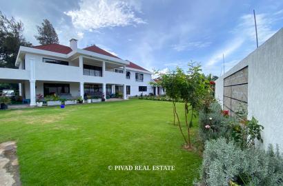 5 Bedroom House Available For Sale - Runda, Evergreen