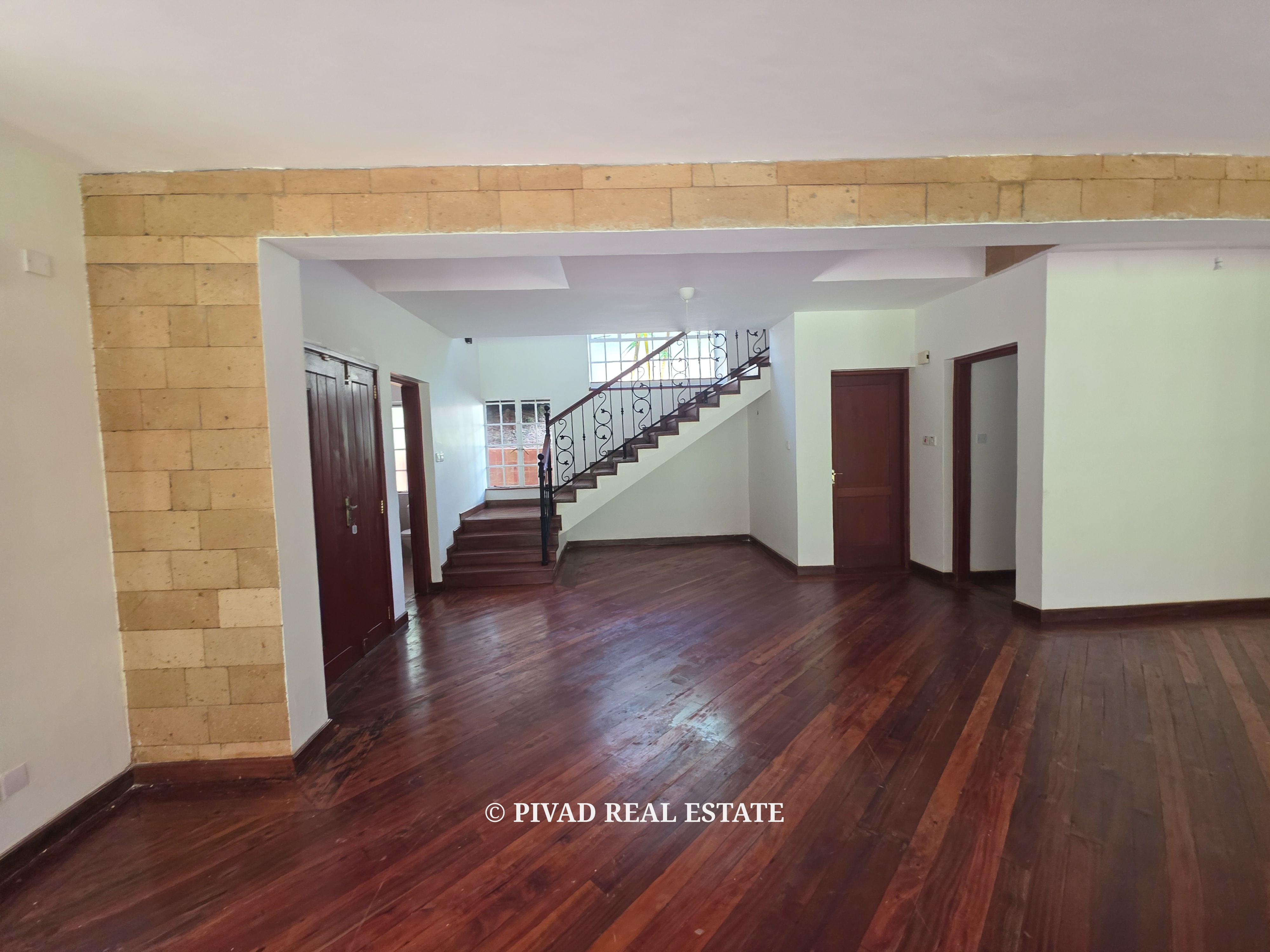 5 Bedroom House Available For Rent in Rosslyn Estate