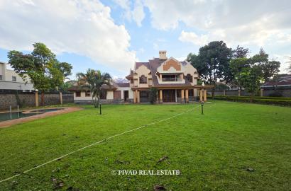 5 Bedroom House Available For Sale in Runda, Eliud Mathu Street