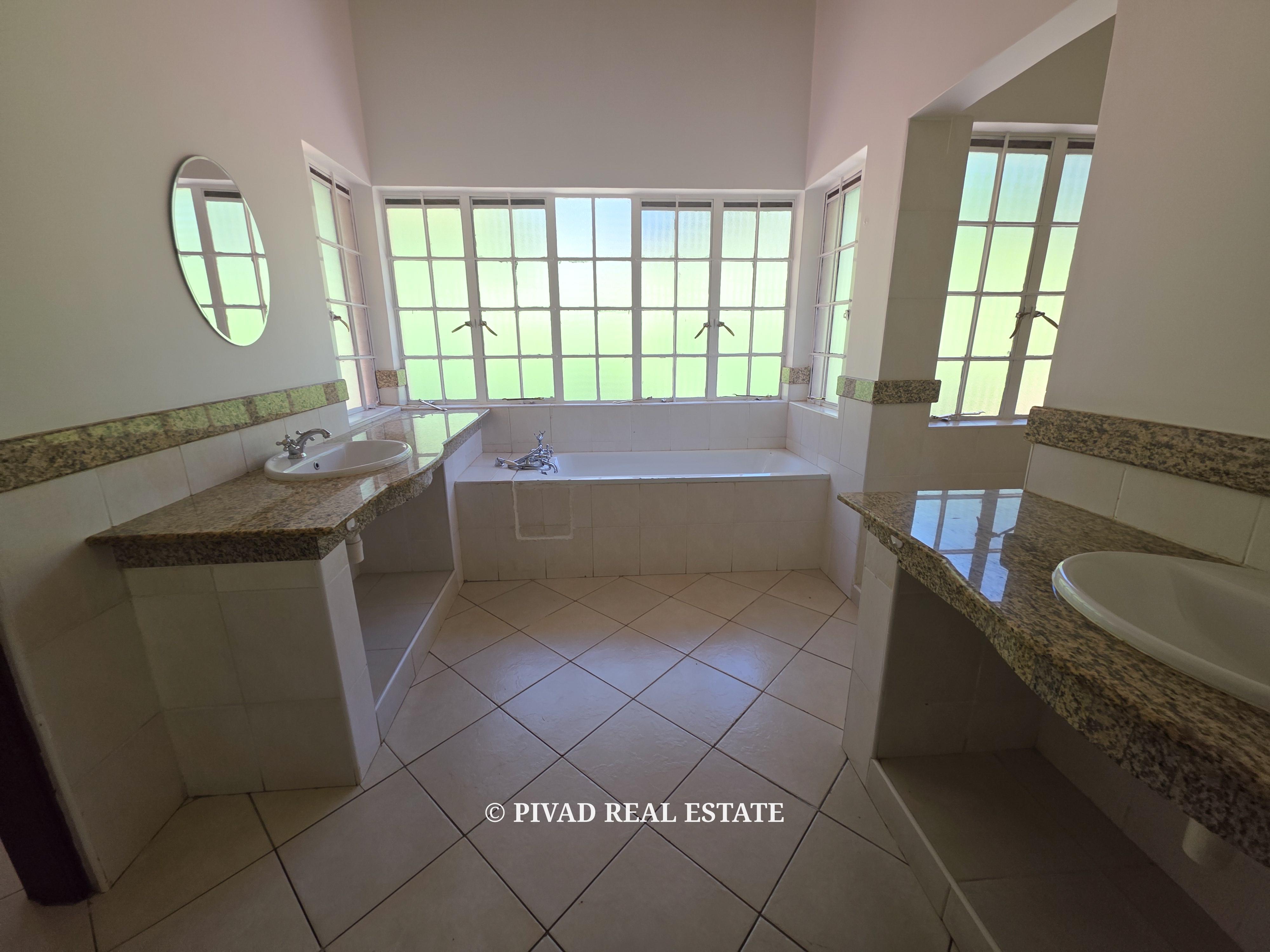 5 Bedroom House Available For Rent in Runda