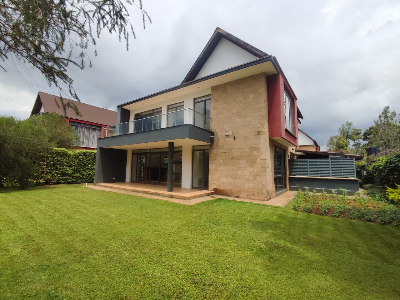 4 Bedroom Townhouse Available For Resale in Garden Estate