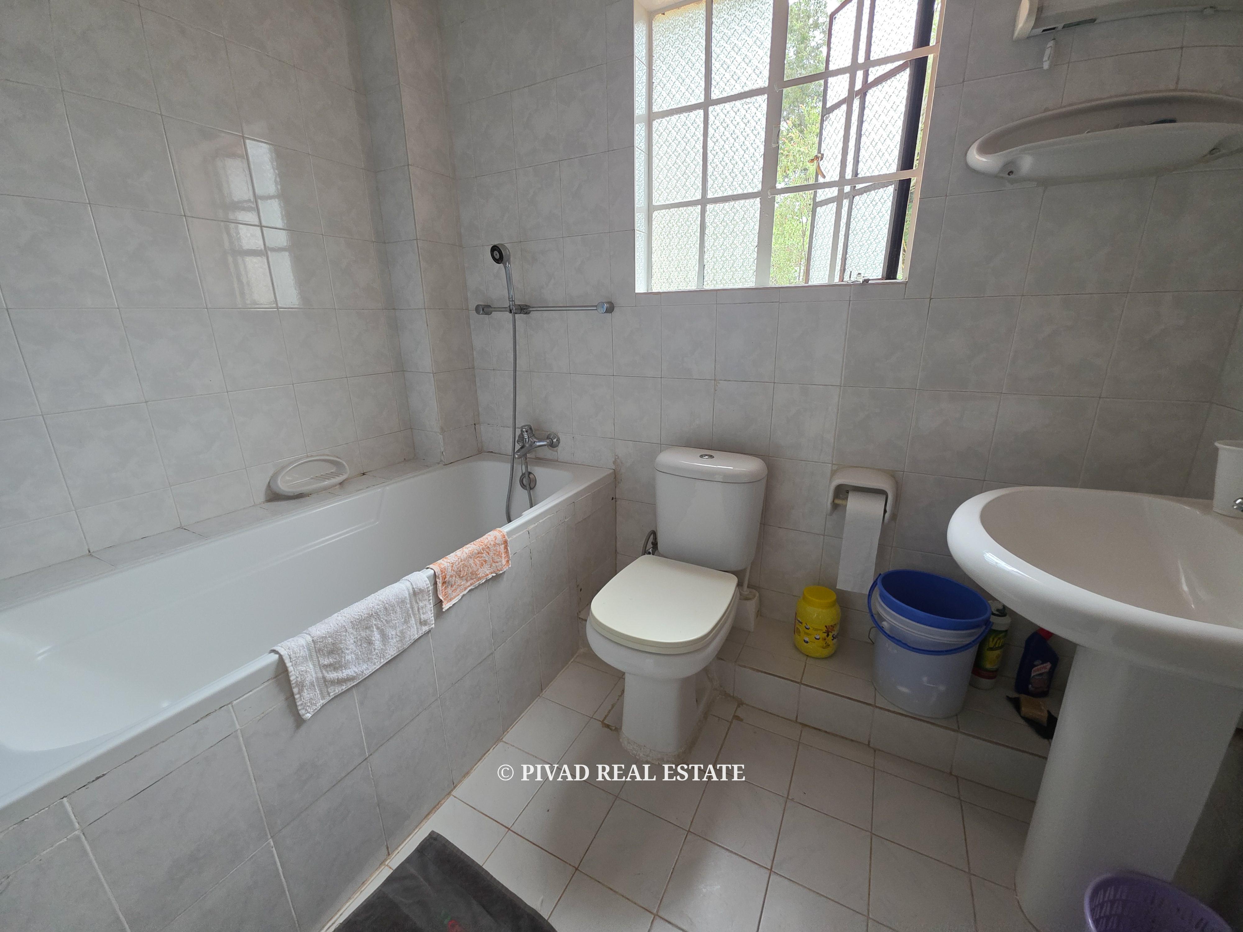 4 bedroom House available for Sale in Runda
