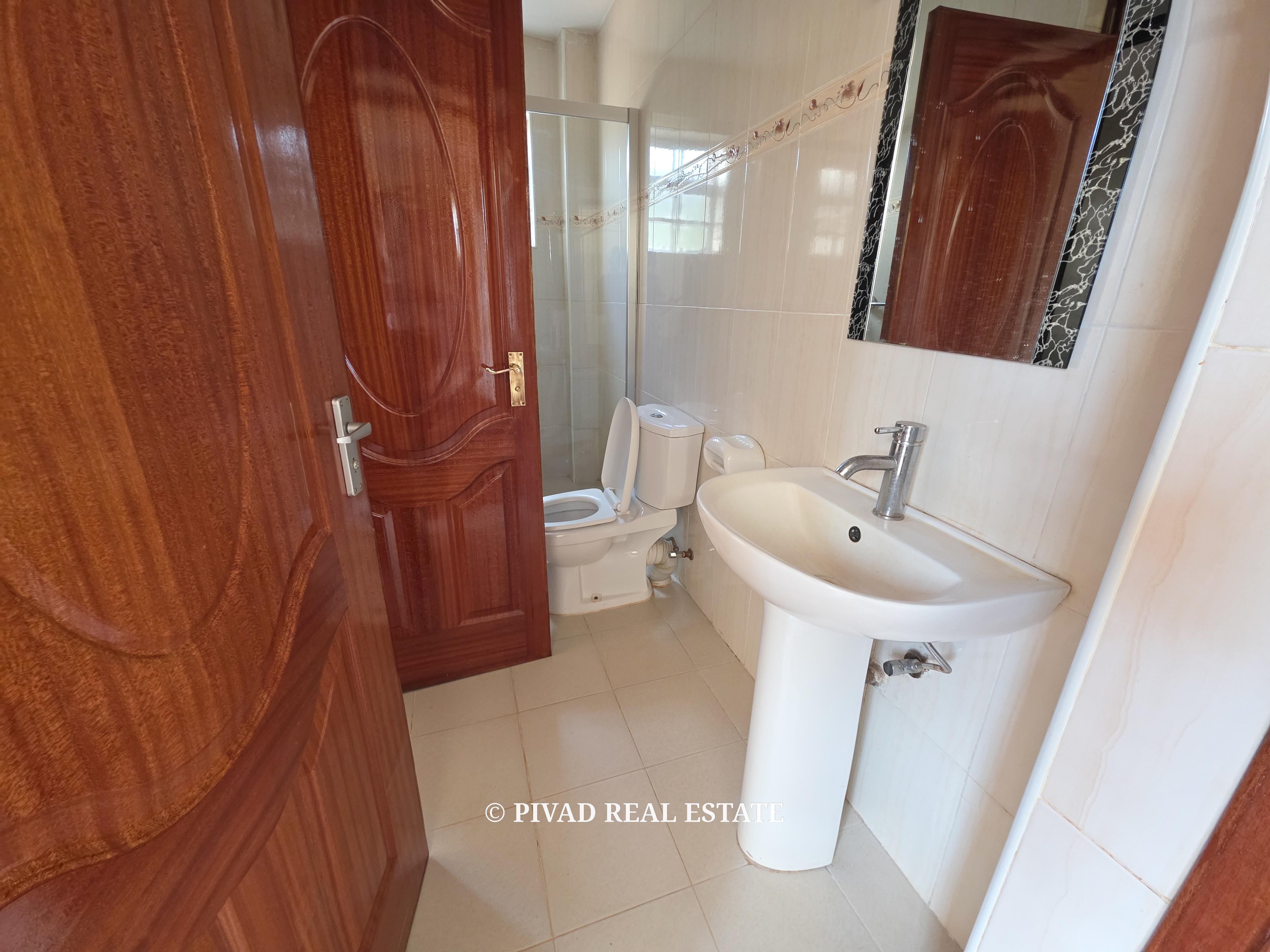 4 bedroom House available for Rent in Runda Paradise